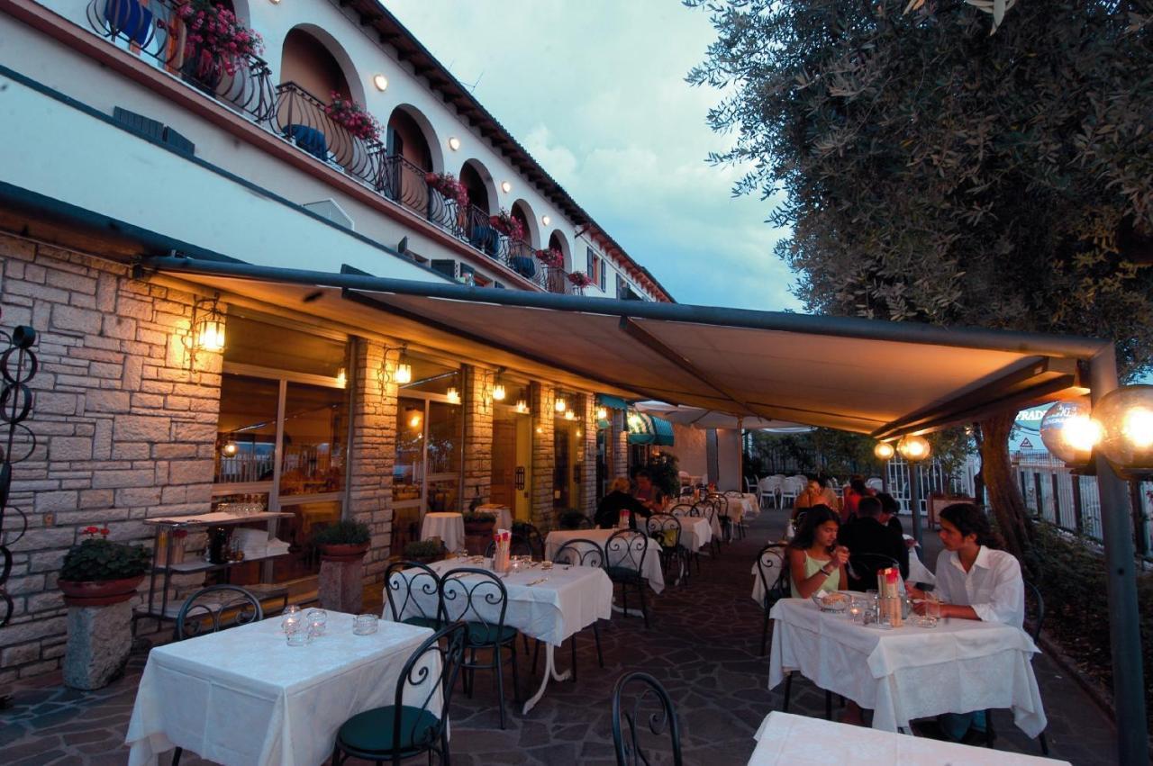 Hotel Fraderiana Torri Del Benaco Exterior photo